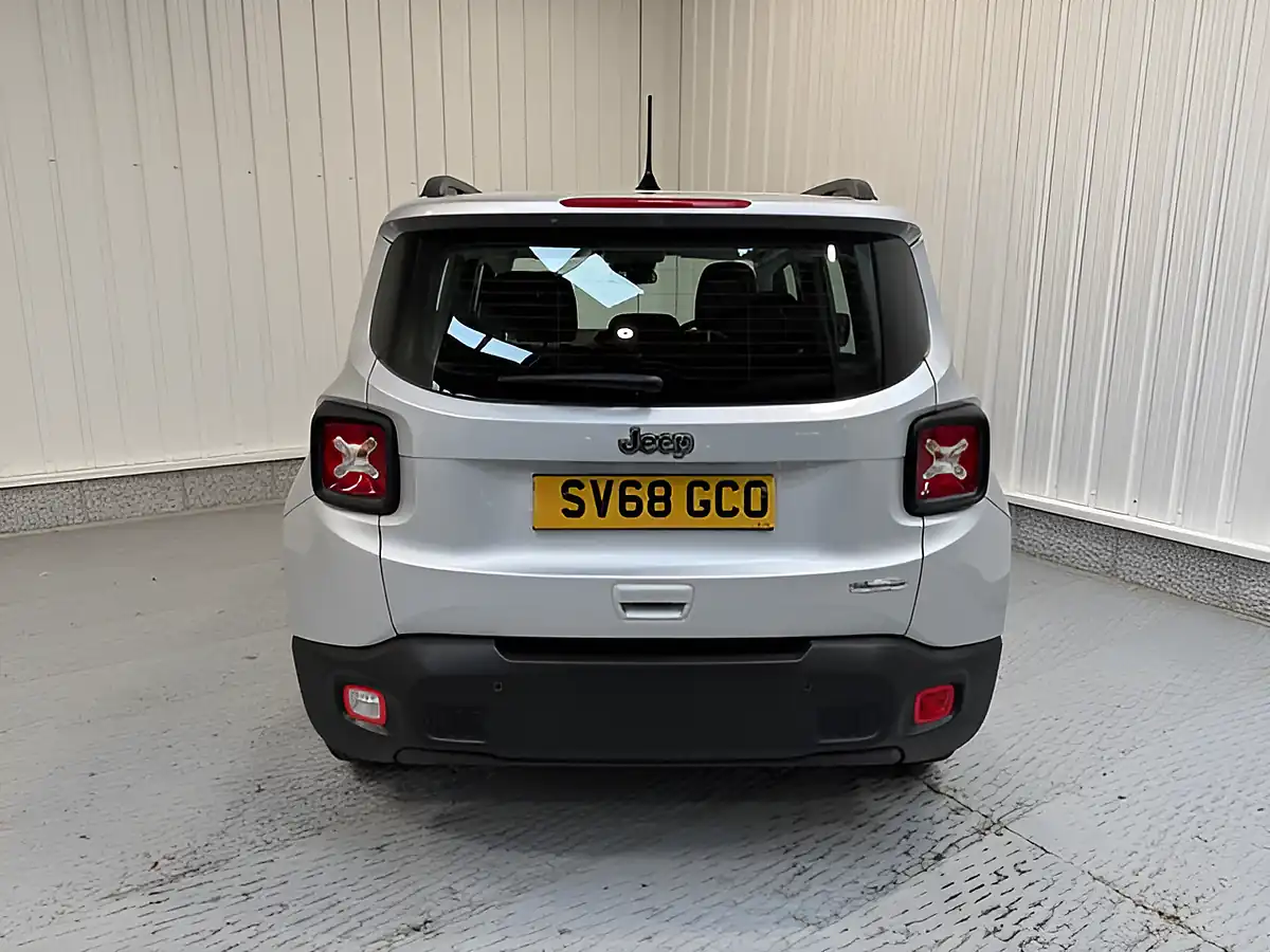 Used 2018 Jeep Renegade Longitude Glacier - Interior and Exterior details 7