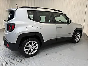 Used 2018 Jeep Renegade Longitude Glacier - Interior and Exterior details 9