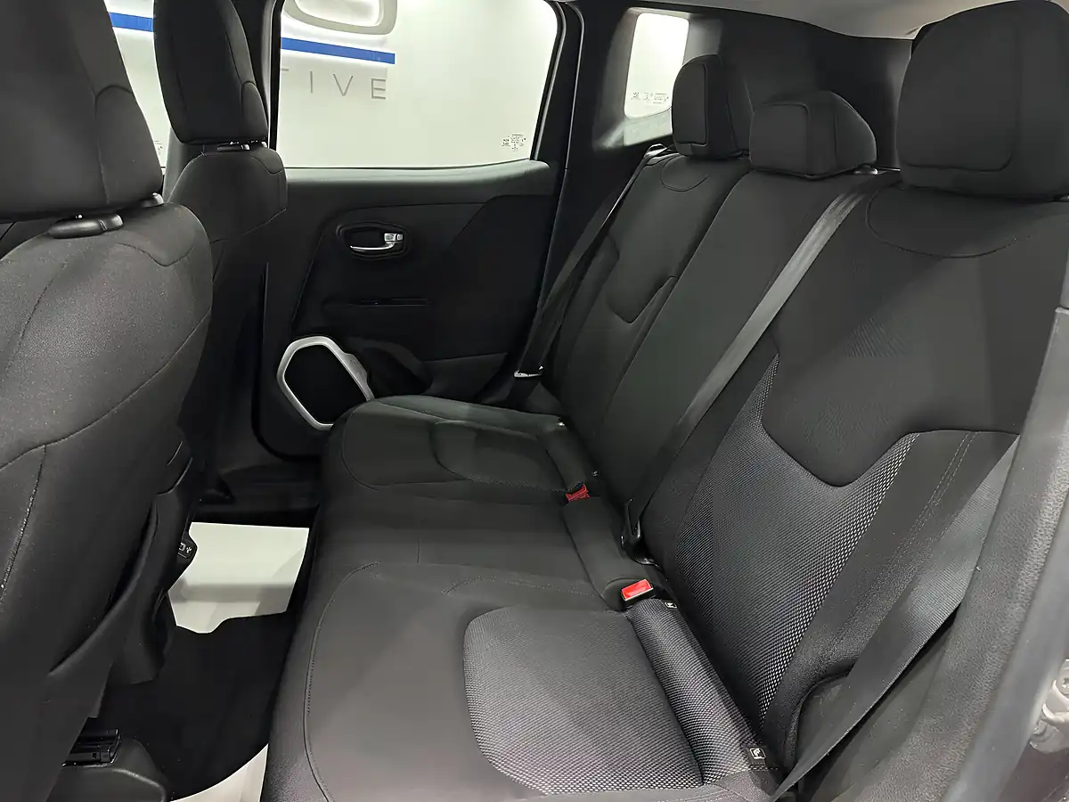 Used 2018 Jeep Renegade Longitude Grey - Interior and Exterior details 18