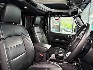 Used 2018 Jeep Wrangler Overland Grey - Interior and Exterior details 12