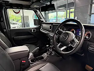 Used 2018 Jeep Wrangler Overland Grey - Interior and Exterior details 4