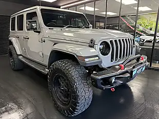 Used 2018 Jeep Wrangler Overland Grey - Interior and Exterior details 8