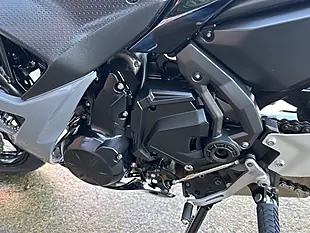 Used 2018 Kawasaki Ninja 650 Ex Grey - Interior and Exterior details 7
