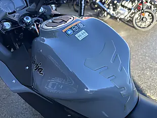 Used 2018 Kawasaki Ninja 650 Ex Grey - Interior and Exterior details 8