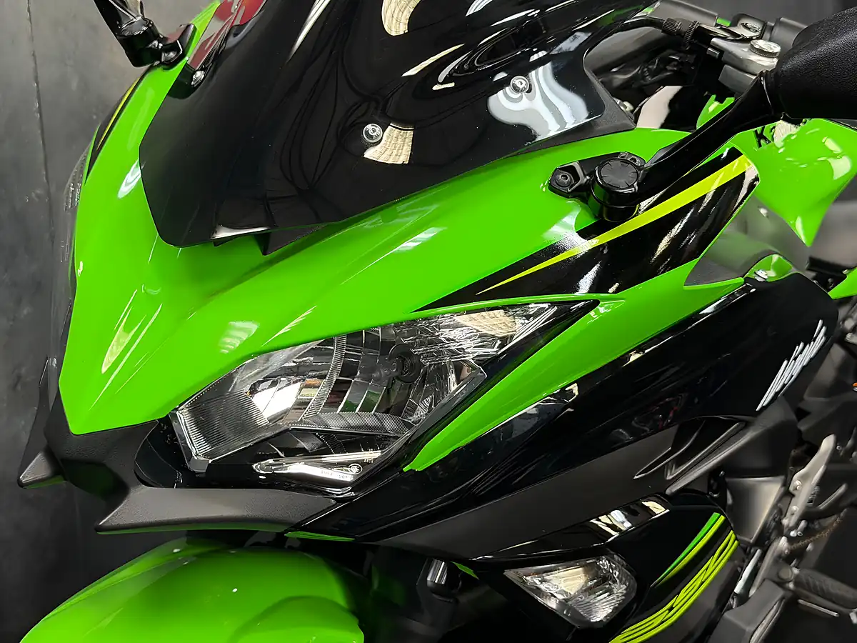 Used 2018 Kawasaki Ninja 650 Krt Performance Edition Green - Interior and Exterior details 16