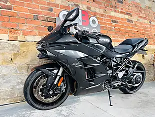 Used 2018 Kawasaki Ninja H2 Sx Grey - Interior and Exterior details 12