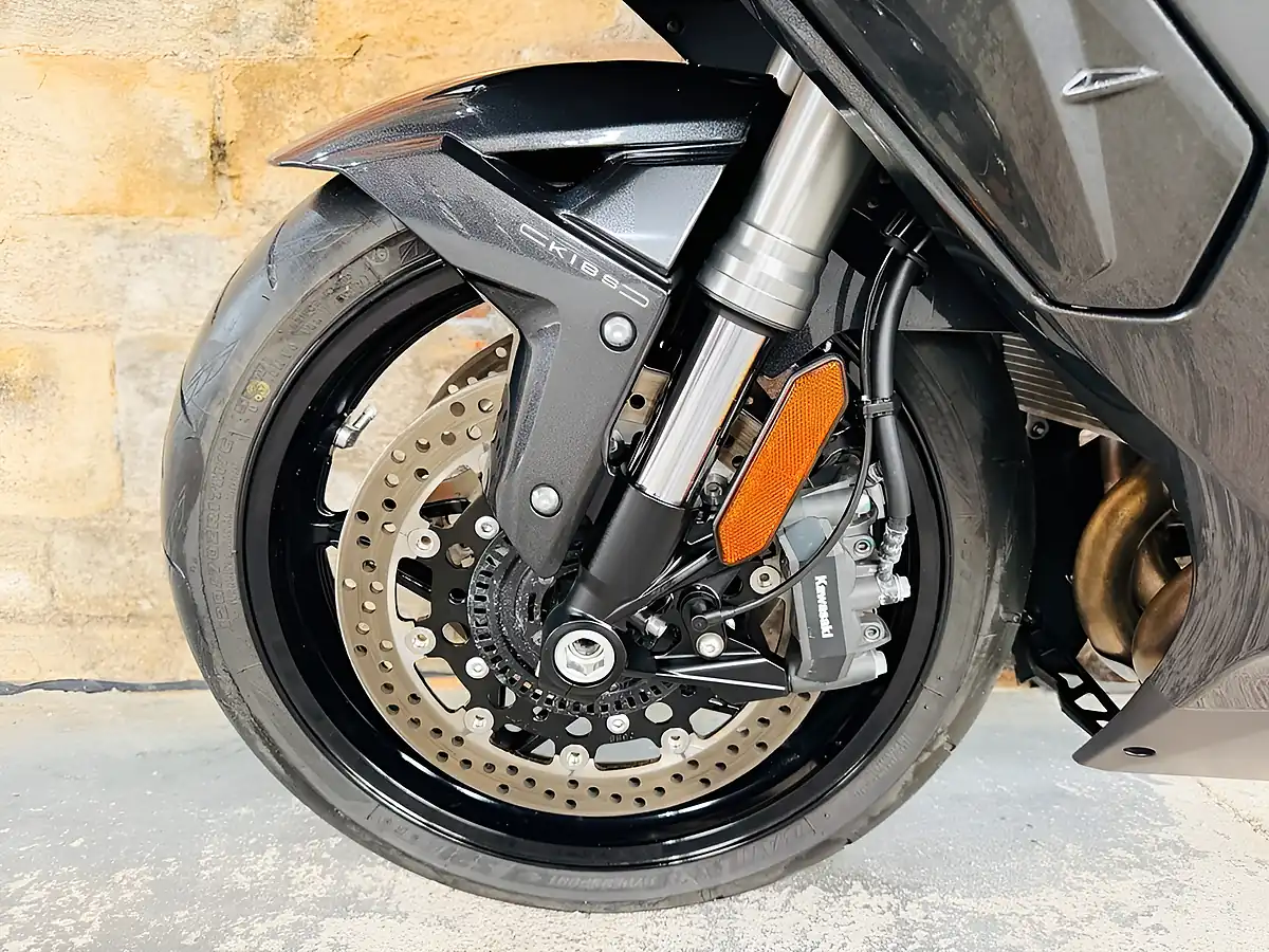Used 2018 Kawasaki Ninja H2 Sx Grey - Interior and Exterior details 14