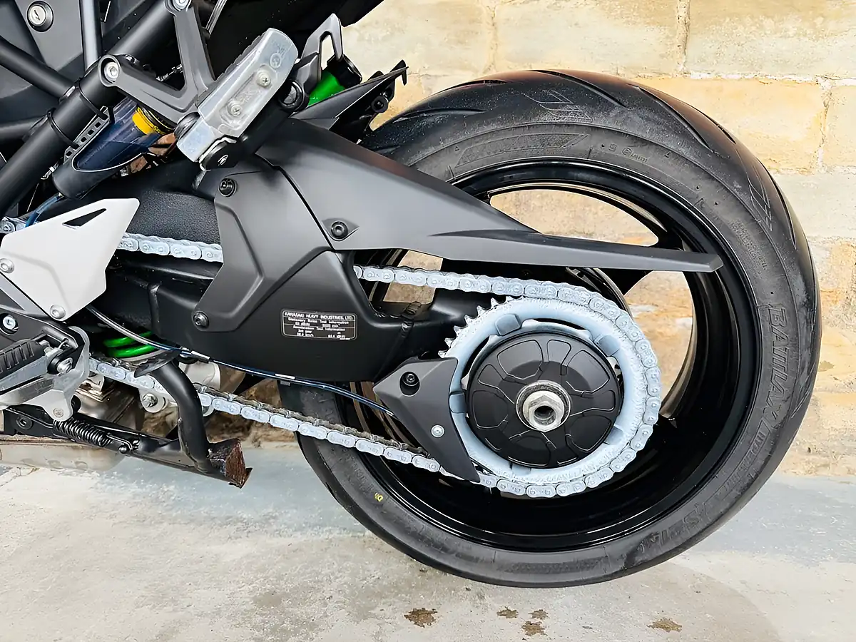 Used 2018 Kawasaki Ninja H2 Sx Grey - Interior and Exterior details 17