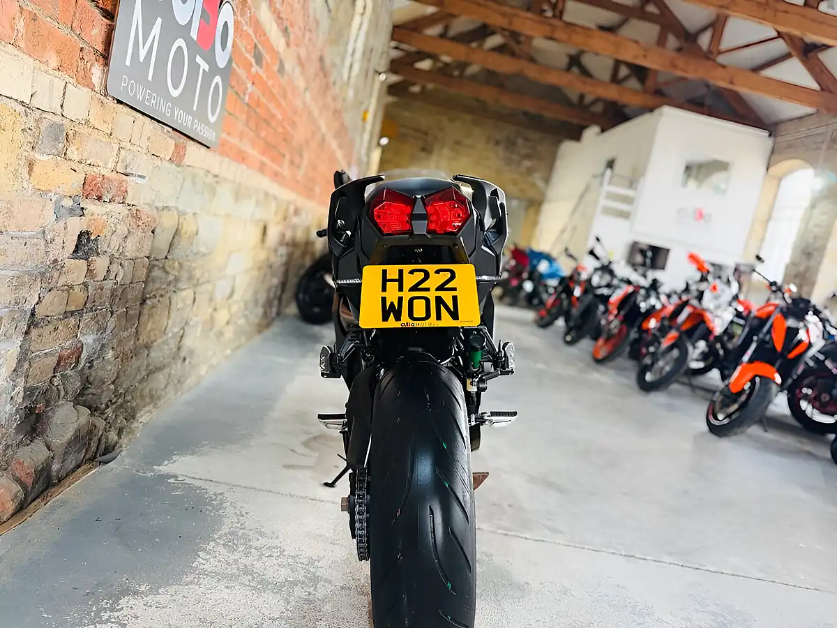 Used 2018 Kawasaki Ninja H2 Sx Grey - Interior and Exterior details 18