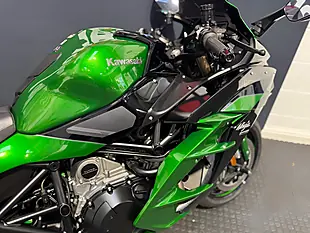 Used 2018 Kawasaki Ninja H2 Sx - Interior and Exterior details 11