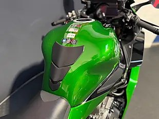 Used 2018 Kawasaki Ninja H2 Sx - Interior and Exterior details 13
