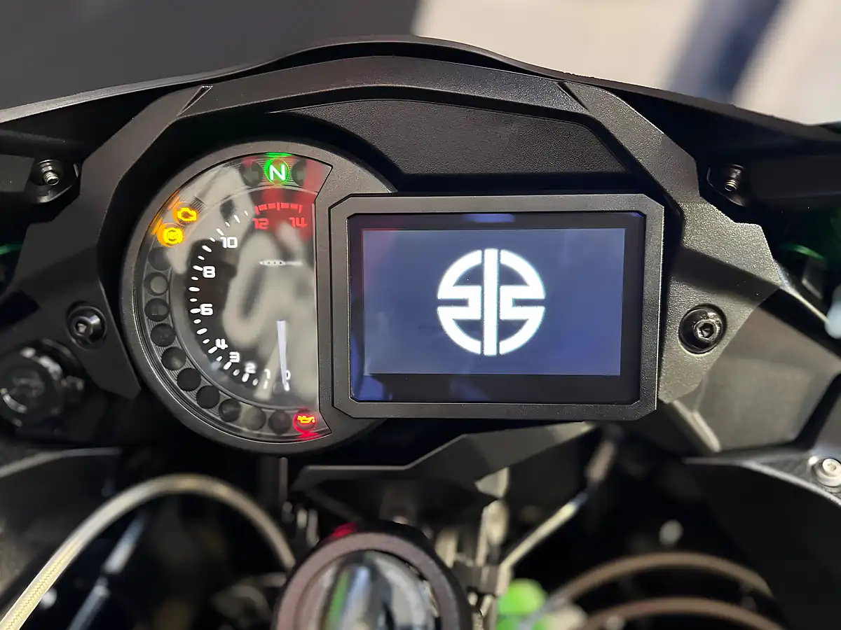 Used 2018 Kawasaki Ninja H2 Sx - Interior and Exterior details 15