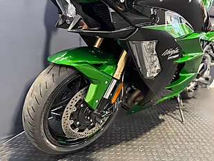 Used 2018 Kawasaki Ninja H2 Sx - Interior and Exterior details 18