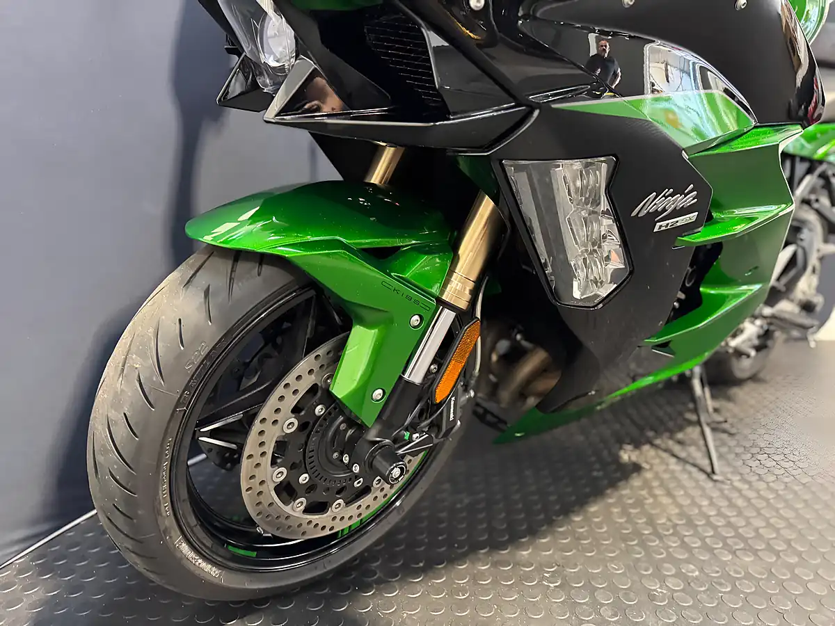 Used 2018 Kawasaki Ninja H2 Sx - Interior and Exterior details 18