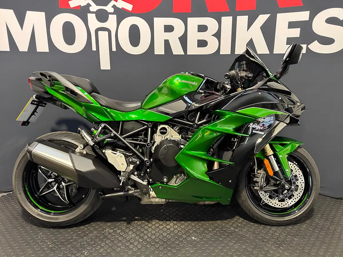 Used 2018 Kawasaki Ninja H2 Sx - Interior and Exterior details 3