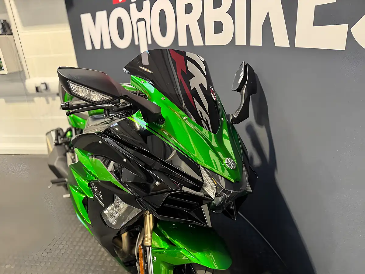 Used 2018 Kawasaki Ninja H2 Sx - Interior and Exterior details 6