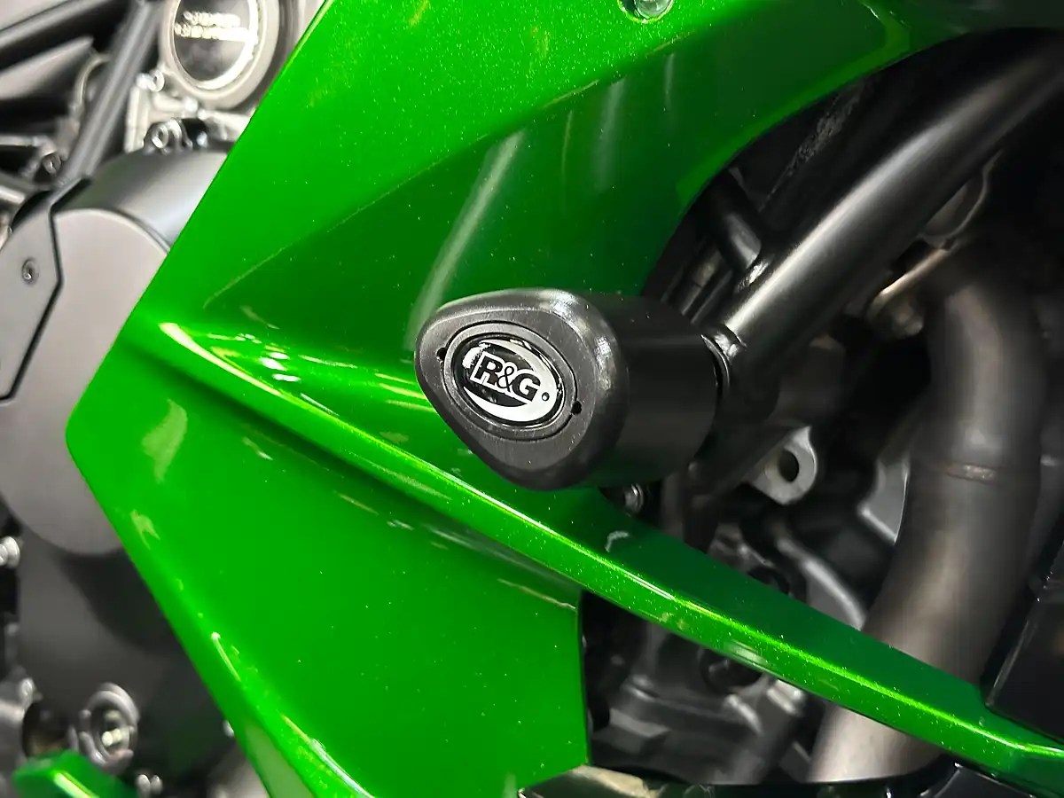 Used 2018 Kawasaki Ninja H2 Sx Se Green - Interior and Exterior details 11