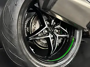 Used 2018 Kawasaki Ninja H2 Sx Se Green - Interior and Exterior details 13