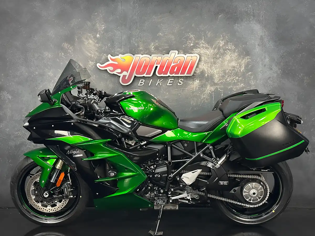 Used 2018 Kawasaki Ninja H2 Sx Se Green - Interior and Exterior details 2
