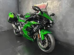 Used 2018 Kawasaki Ninja H2 Sx Se Green - Interior and Exterior details 3