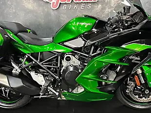 Used 2018 Kawasaki Ninja H2 Sx Se Green - Interior and Exterior details 7
