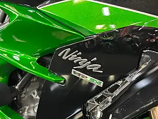 Used 2018 Kawasaki Ninja H2 Sx Se Green - Interior and Exterior details 10