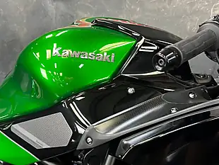 Used 2018 Kawasaki Ninja H2 Sx Se Green - Interior and Exterior details 12