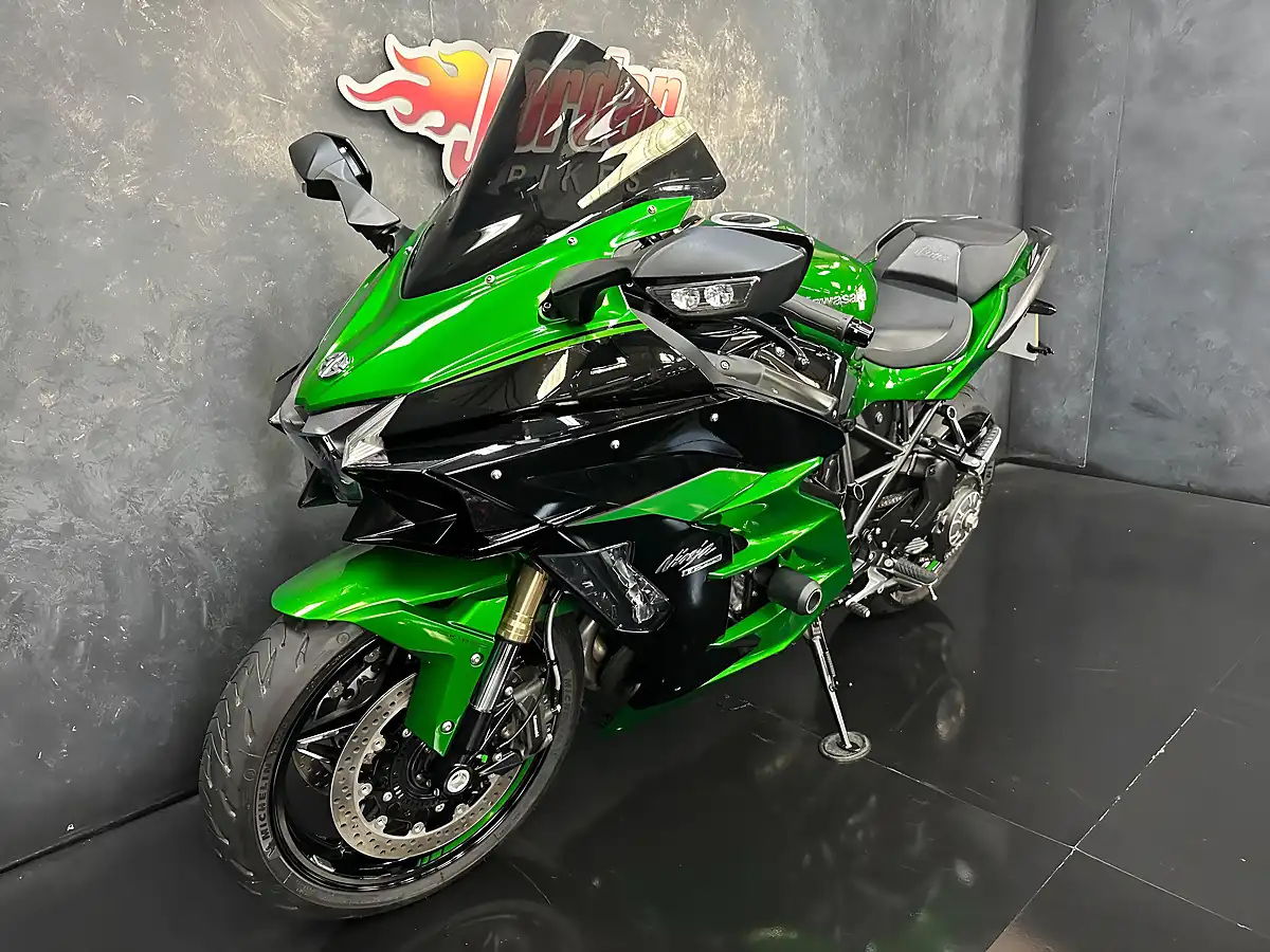 Used 2018 Kawasaki Ninja H2 Sx Se Green - Interior and Exterior details 17