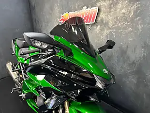 Used 2018 Kawasaki Ninja H2 Sx Se Green - Interior and Exterior details 9