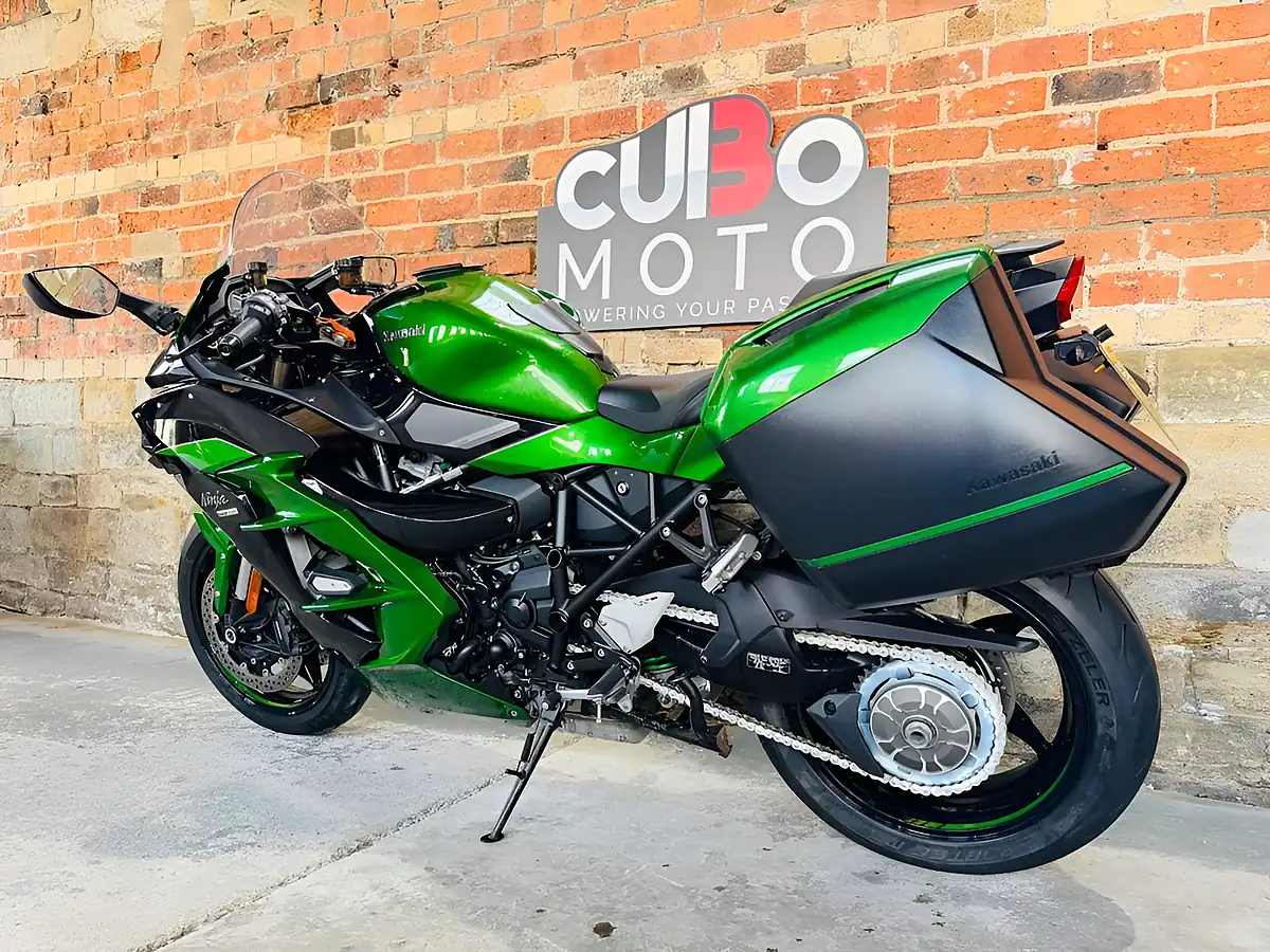 Used 2018 Kawasaki Ninja H2 Sx Se Green - Interior and Exterior details 14