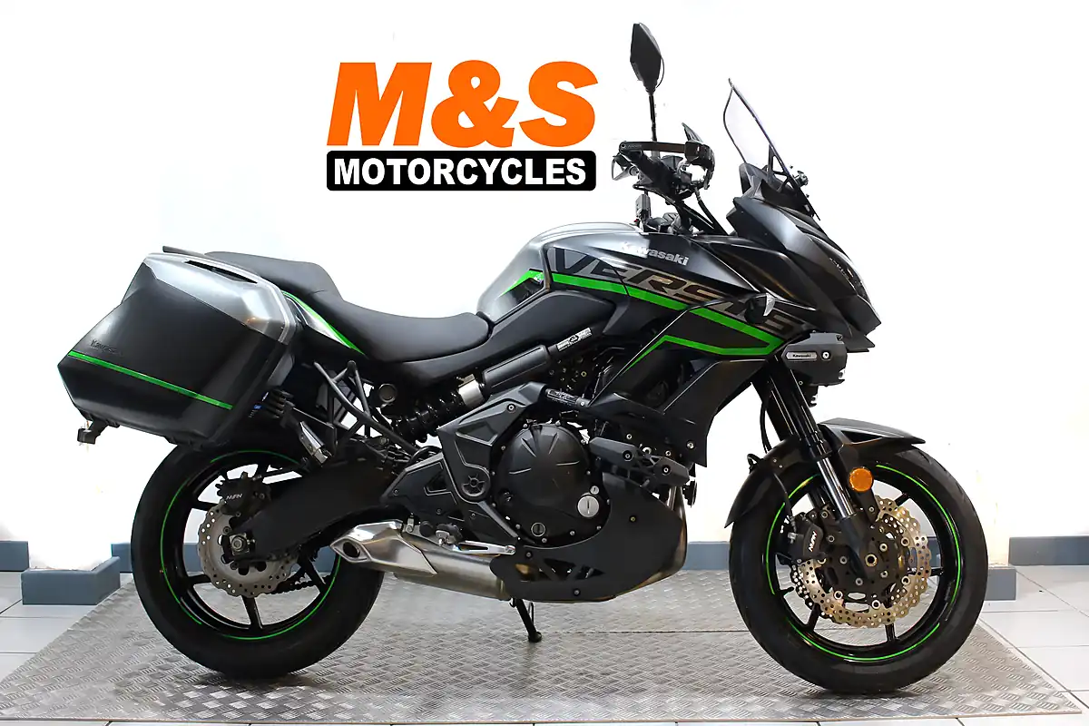 Used 2018 Kawasaki Versys 650 Grey Metallic - Front View