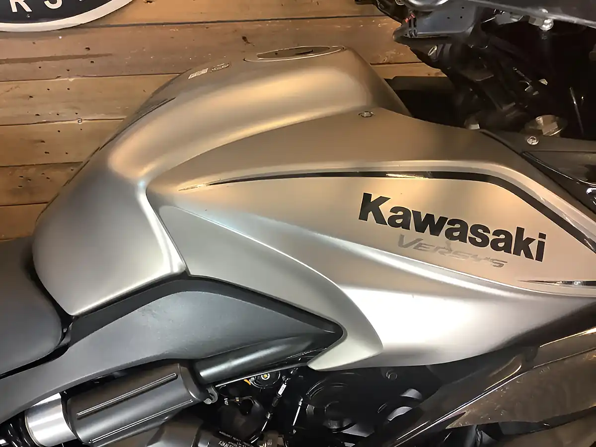 Used 2018 Kawasaki Versys 650 Silver - Interior and Exterior details 12