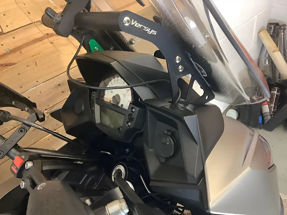 Used 2018 Kawasaki Versys 650 Silver - Interior and Exterior details 15