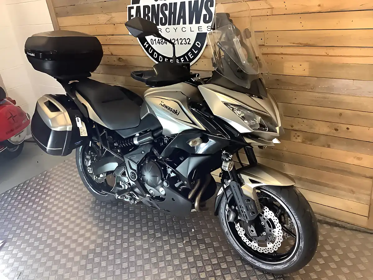 Used 2018 Kawasaki Versys 650 Silver - Interior and Exterior details 5