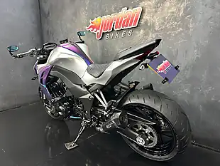 Used 2018 Kawasaki Z1000 Supernaked Orange - Interior and Exterior details 17