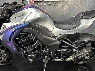 Used 2018 Kawasaki Z1000 Supernaked Orange - Interior and Exterior details 18