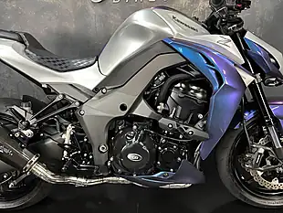Used 2018 Kawasaki Z1000 Supernaked Orange - Interior and Exterior details 8