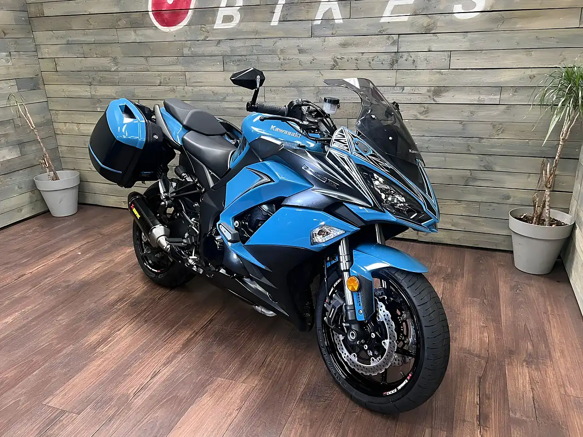 Used 2018 Kawasaki Z1000 Sx 1000 Blue - Interior and Exterior details 6