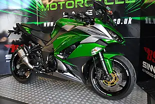Used 2018 Kawasaki Z1000 Sx Green - Interior and Exterior details 12