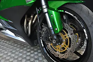 Used 2018 Kawasaki Z1000 Sx Green - Interior and Exterior details 14