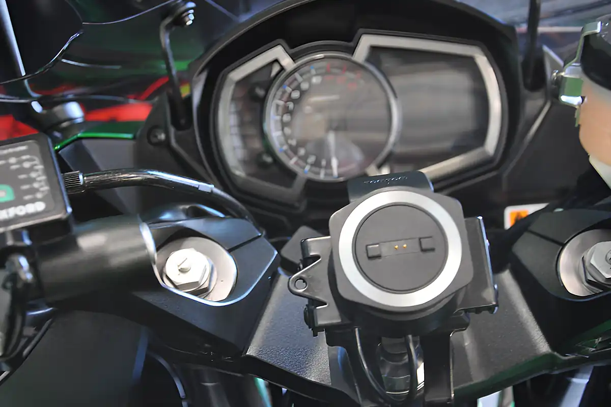 Used 2018 Kawasaki Z1000 Sx Green - Interior and Exterior details 19