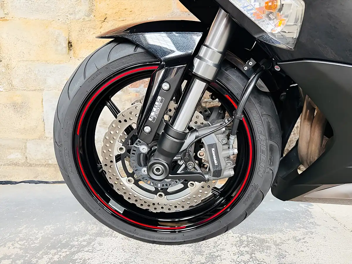 Used 2018 Kawasaki Z1000 Sx Wjf Black - Interior and Exterior details 14
