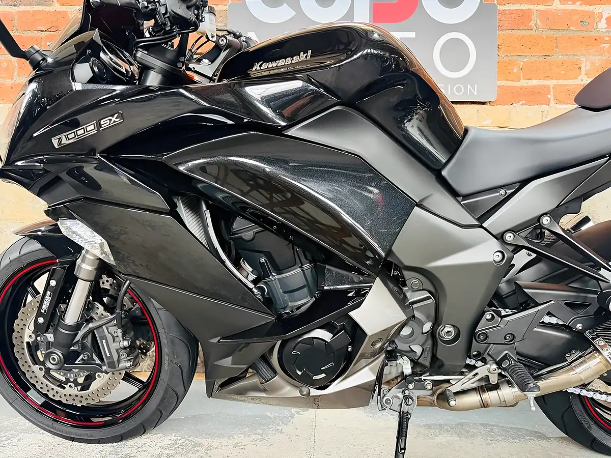 Used 2018 Kawasaki Z1000 Sx Wjf Black - Interior and Exterior details 16