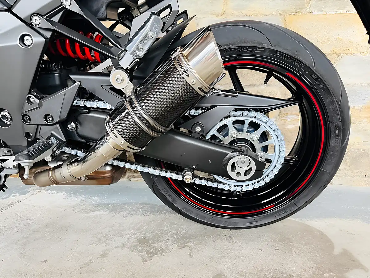 Used 2018 Kawasaki Z1000 Sx Wjf Black - Interior and Exterior details 17