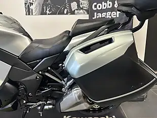 Used 2018 Kawasaki Z1000SX Sports Tourer Silver Metallic - Interior and Exterior details 16
