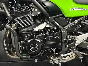 Used 2018 Kawasaki Z900 RS Cafe Green - Interior and Exterior details 18
