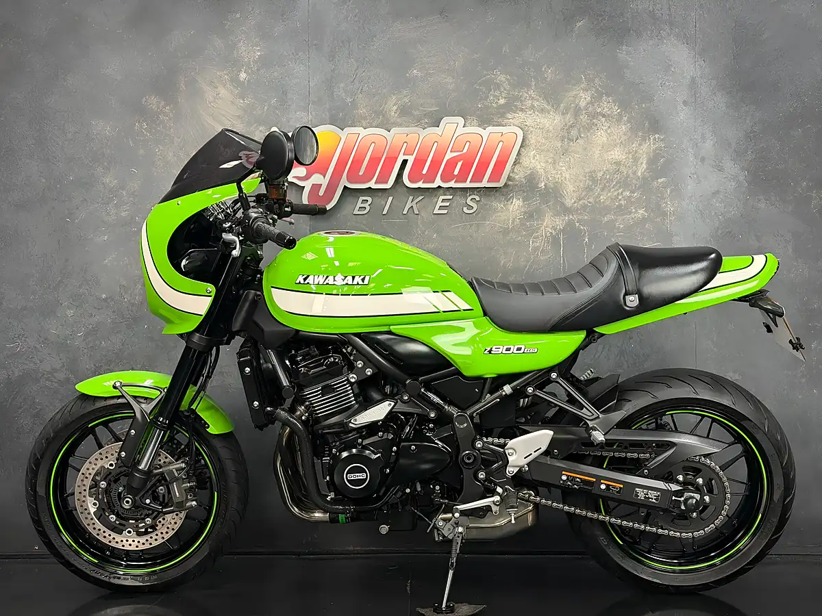 Used 2018 Kawasaki Z900 RS Cafe Green - Interior and Exterior details 2