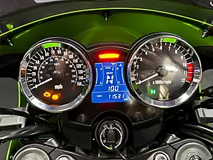Used 2018 Kawasaki Z900 RS Cafe Green - Interior and Exterior details 3