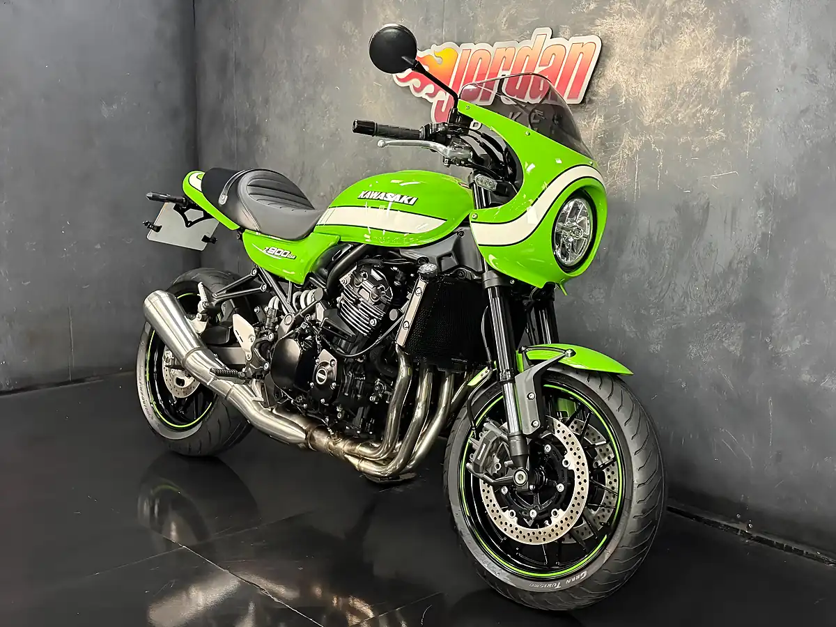 Used 2018 Kawasaki Z900 RS Cafe Green - Interior and Exterior details 4
