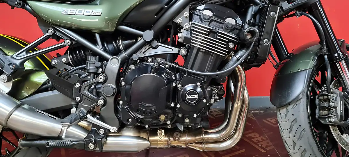 Used 2018 Kawasaki Z900 RS Green - Interior and Exterior details 3